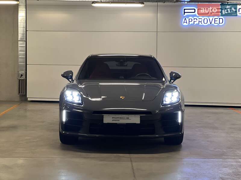 Фастбэк Porsche Panamera 2025 в Киеве