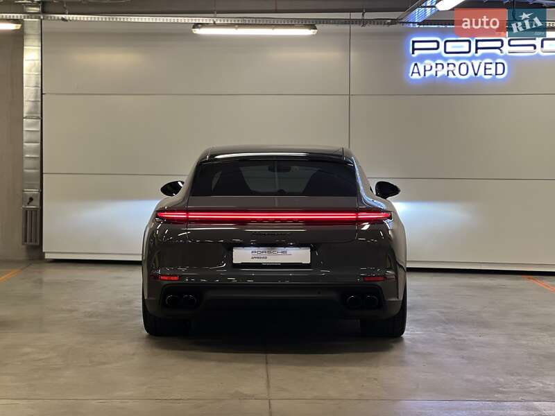 Фастбэк Porsche Panamera 2025 в Киеве