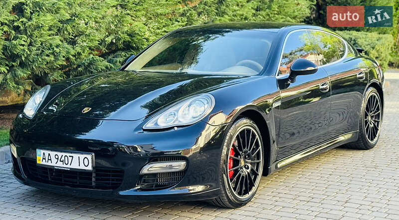 Фастбэк Porsche Panamera 2010 в Одессе
