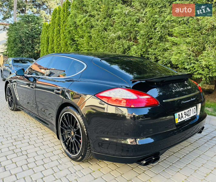 Фастбэк Porsche Panamera 2010 в Одессе