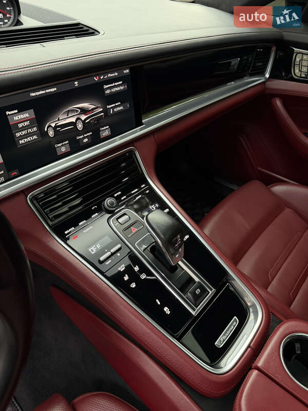 Фастбек Porsche Panamera 2017 в Одесі фото 19 Фастбек Porsche Panamera 2017 в Одесі
