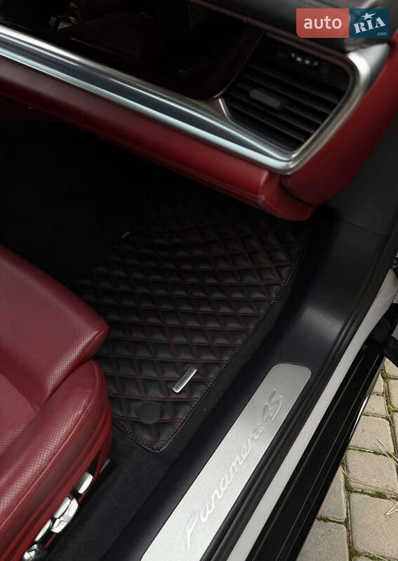 Фастбек Porsche Panamera 2017 в Одесі фото 27 Фастбек Porsche Panamera 2017 в Одесі