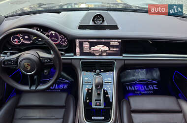 Фастбек Porsche Panamera 2020 в Києві