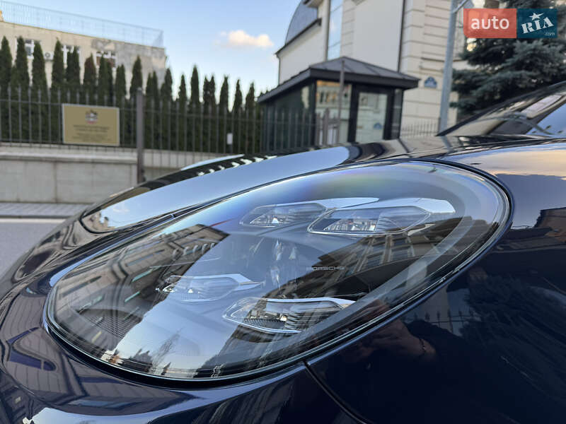 Фастбек Porsche Panamera 2020 в Києві