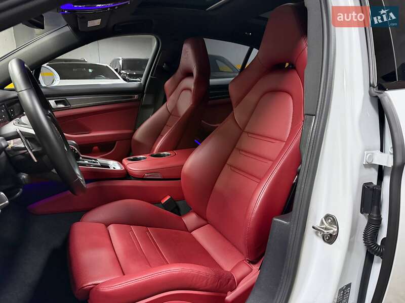 Фастбэк Porsche Panamera 2023 в Киеве фото 55 Фастбэк Porsche Panamera 2023 в Киеве