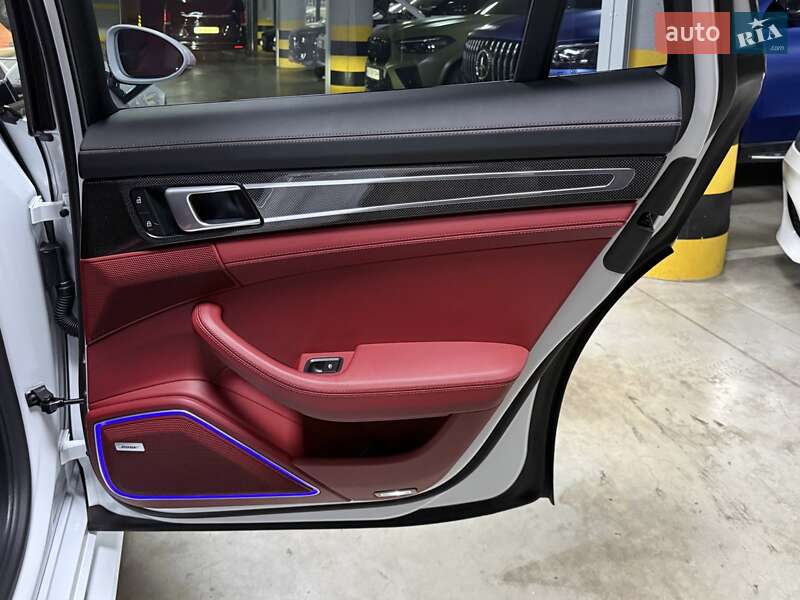 Фастбэк Porsche Panamera 2023 в Киеве фото 86 Фастбэк Porsche Panamera 2023 в Киеве