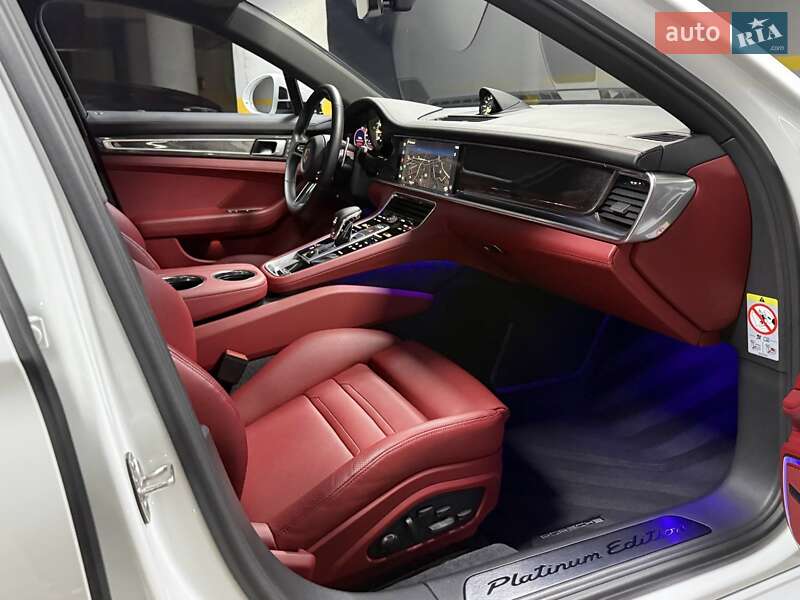 Фастбэк Porsche Panamera 2023 в Киеве фото 112 Фастбэк Porsche Panamera 2023 в Киеве