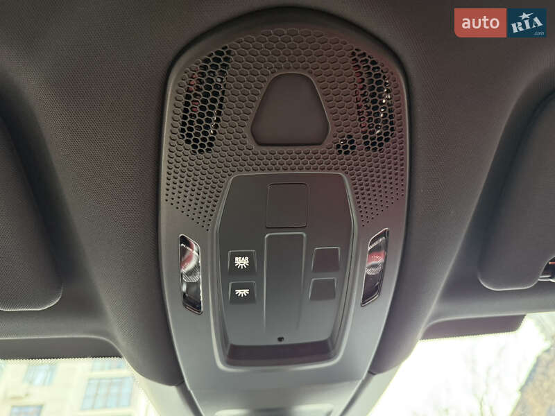 Фастбэк Porsche Panamera 2024 в Киеве