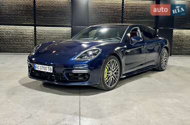 Фастбэк Porsche Panamera 2022 в Луцке