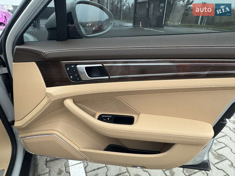 Універсал Porsche Panamera 2022 в Києві фото 19 Універсал Porsche Panamera 2022 в Києві