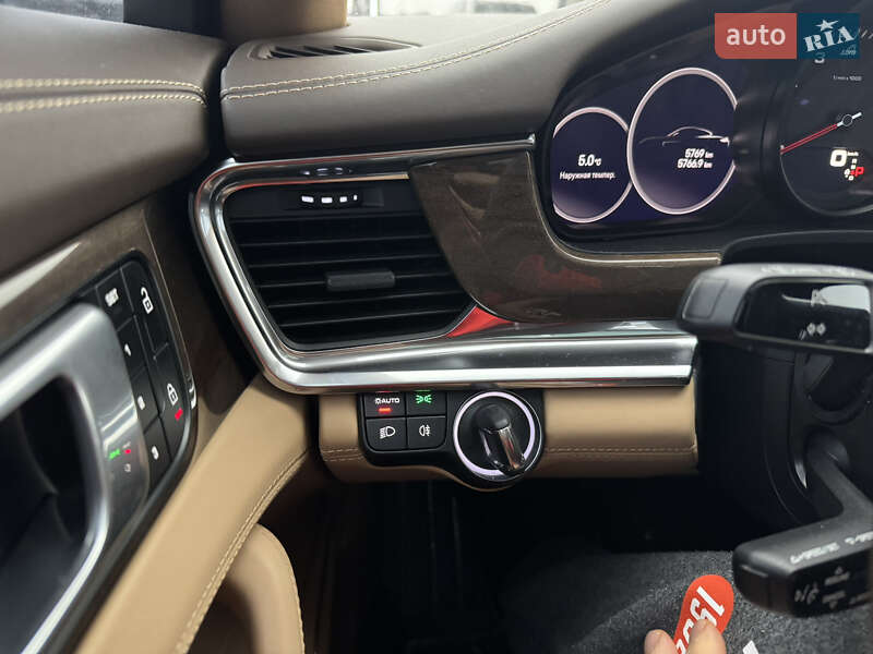 Універсал Porsche Panamera 2022 в Києві фото 27 Універсал Porsche Panamera 2022 в Києві