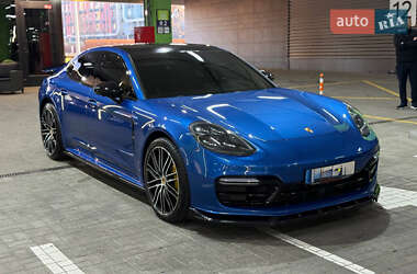 Фастбэк Porsche Panamera 2016 в Киеве