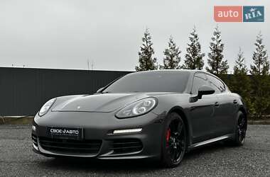 Фастбек Porsche Panamera 2013 в Львові