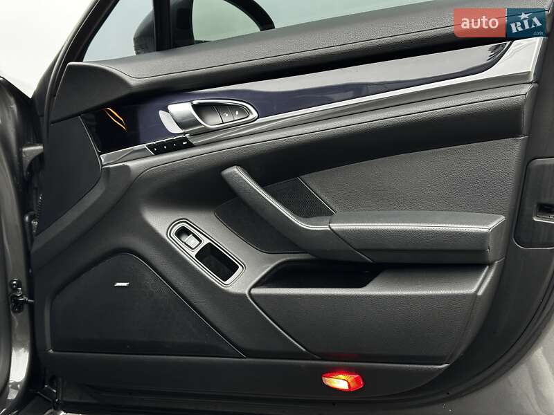 Фастбэк Porsche Panamera 2013 в Львове фото 48 Фастбэк Porsche Panamera 2013 в Львове