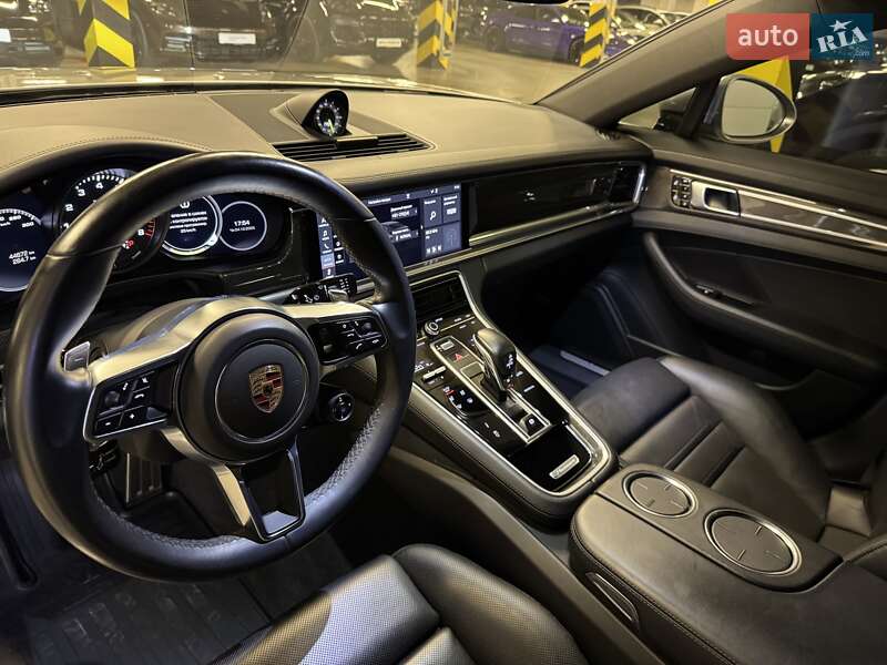 Фастбэк Porsche Panamera 2019 в Киеве фото 26 Фастбэк Porsche Panamera 2019 в Киеве