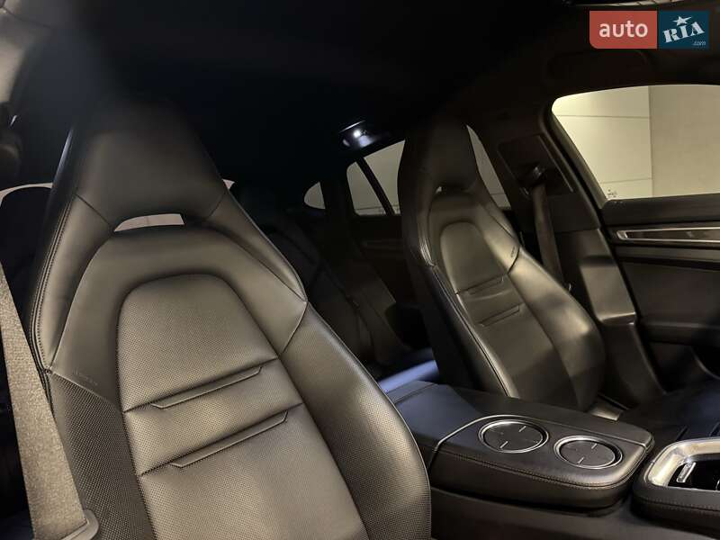 Фастбэк Porsche Panamera 2019 в Киеве фото 52 Фастбэк Porsche Panamera 2019 в Киеве