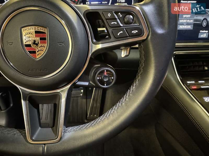 Фастбэк Porsche Panamera 2019 в Киеве фото 44 Фастбэк Porsche Panamera 2019 в Киеве