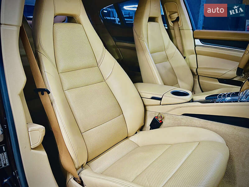 Фастбэк Porsche Panamera 2012 в Николаеве фото 25 Фастбэк Porsche Panamera 2012 в Николаеве