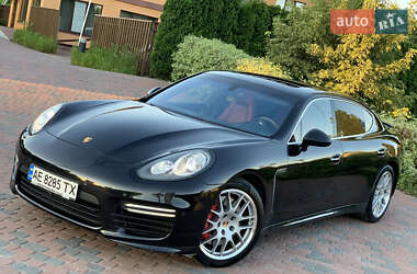 Фастбек Porsche Panamera 2013 в Новомосковську