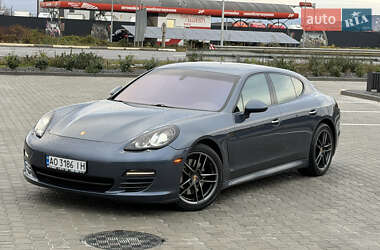 Фастбэк Porsche Panamera 2012 в Ужгороде