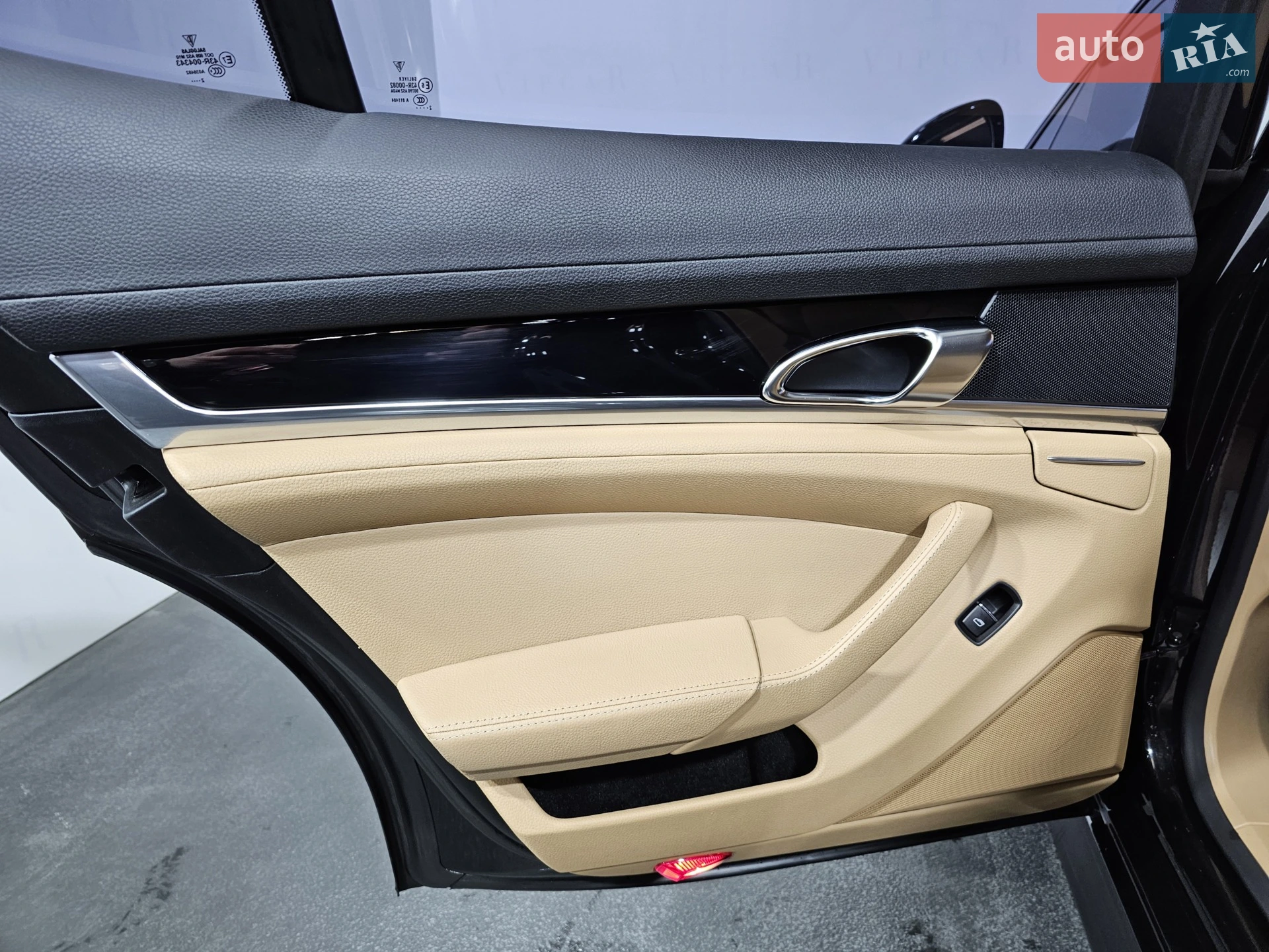 2013 Porsche Panamera - мініатюра 13
