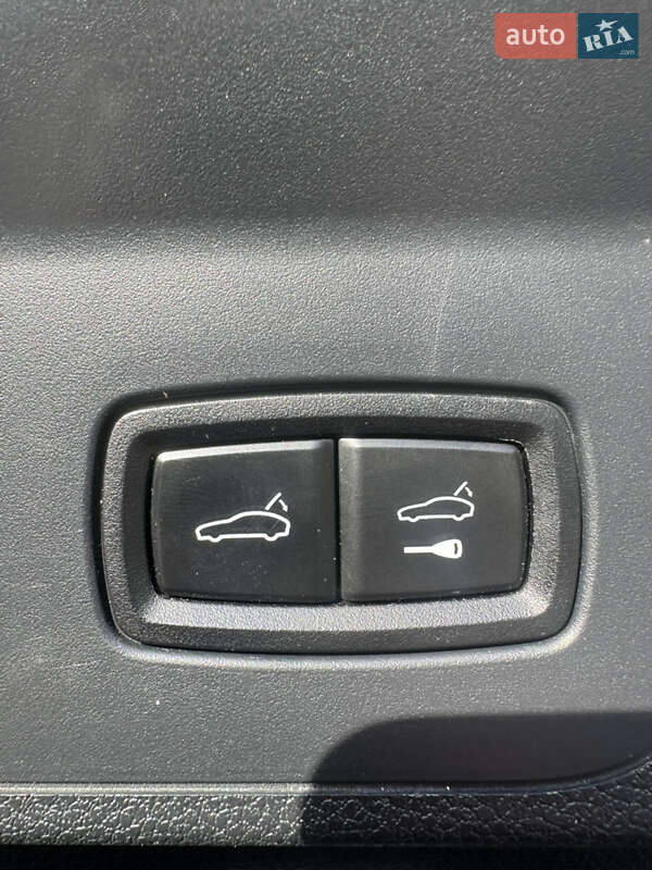 Фастбэк Porsche Panamera 2017 в Львове