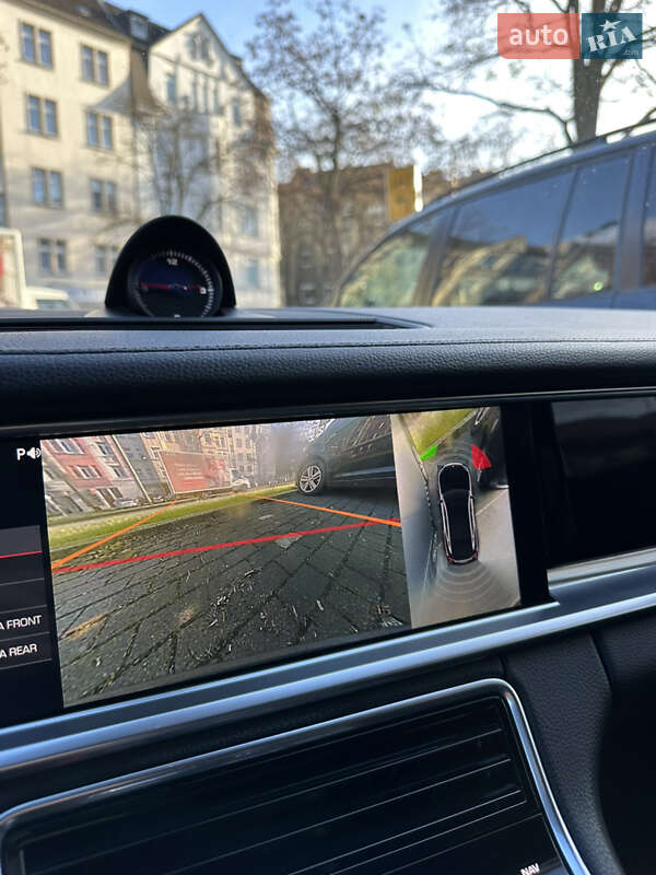 Фастбэк Porsche Panamera 2017 в Львове