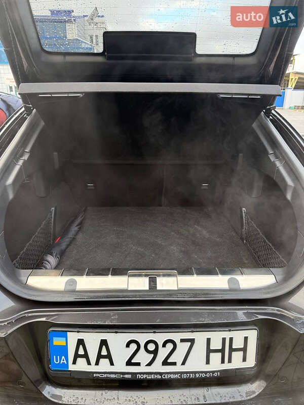 Фастбэк Porsche Panamera 2009 в Киеве фото 7 Фастбэк Porsche Panamera 2009 в Киеве