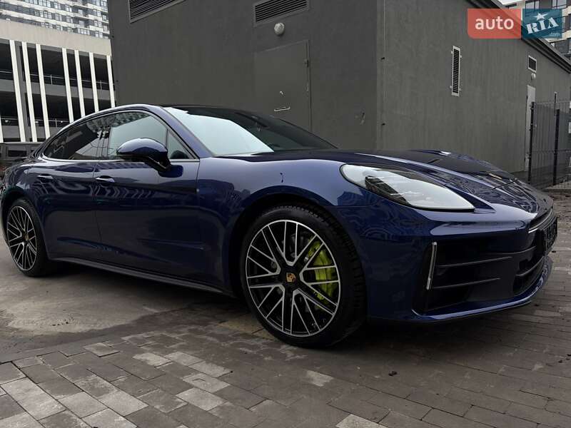 Фастбэк Porsche Panamera 2024 в Киеве фото 99 Фастбэк Porsche Panamera 2024 в Киеве