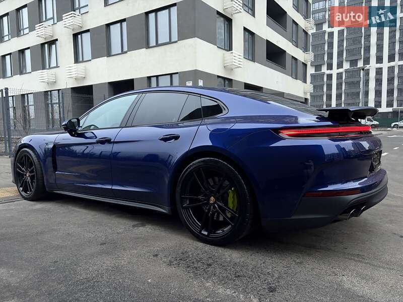 Фастбэк Porsche Panamera 2024 в Киеве фото 158 Фастбэк Porsche Panamera 2024 в Киеве
