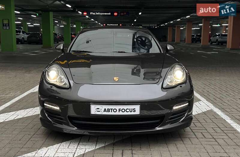 Фастбек Porsche Panamera 2012 в Києві фото 3 Фастбек Porsche Panamera 2012 в Києві