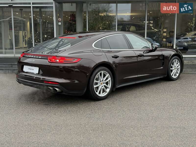 Фастбек Porsche Panamera 2017 в Дніпрі фото 6 Фастбек Porsche Panamera 2017 в Дніпрі