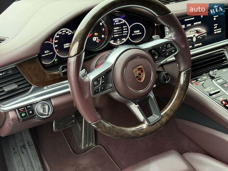 Фастбек Porsche Panamera 2017 в Дніпрі фото 21 Фастбек Porsche Panamera 2017 в Дніпрі