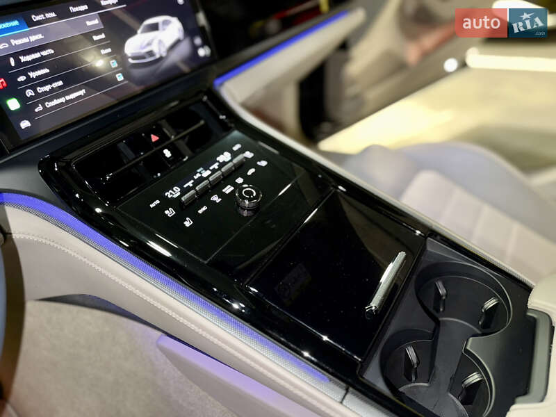 Фастбэк Porsche Panamera 2023 в Киеве