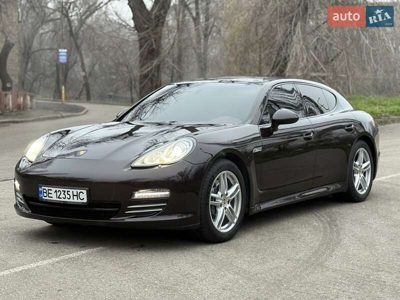 Фастбэк Porsche Panamera 2012 в Кривом Роге фото 2 Фастбэк Porsche Panamera 2012 в Кривом Роге