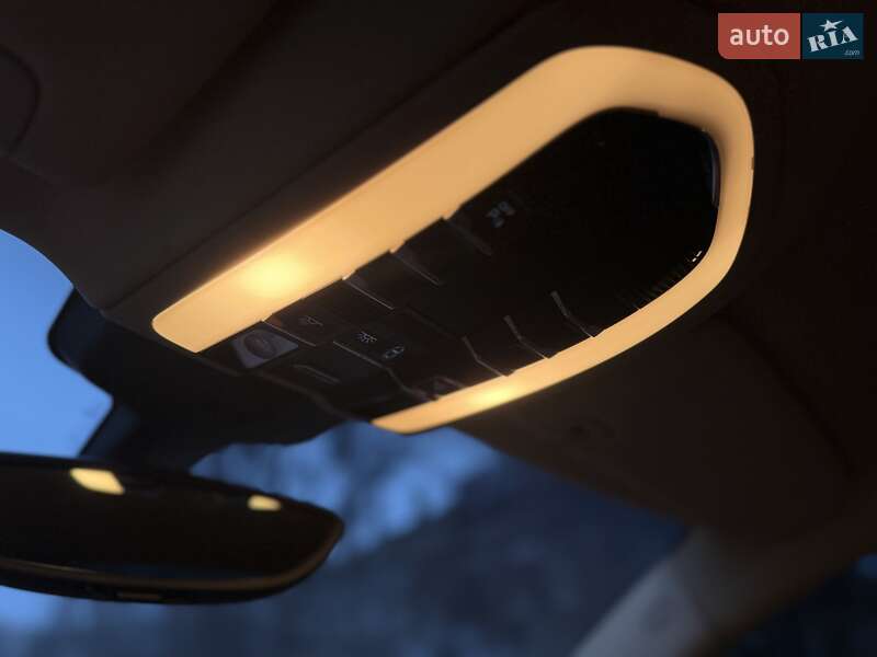 Фастбэк Porsche Panamera 2012 в Кривом Роге фото 68 Фастбэк Porsche Panamera 2012 в Кривом Роге
