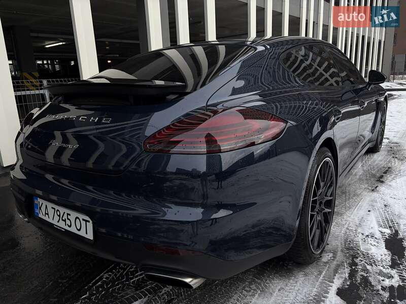 Фастбек Porsche Panamera 2013 в Києві фото 69 Фастбек Porsche Panamera 2013 в Києві