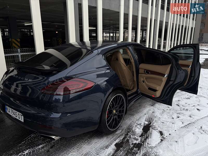 Фастбек Porsche Panamera 2013 в Києві фото 80 Фастбек Porsche Panamera 2013 в Києві