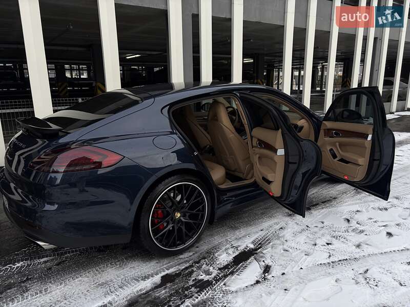 Фастбек Porsche Panamera 2013 в Києві фото 81 Фастбек Porsche Panamera 2013 в Києві