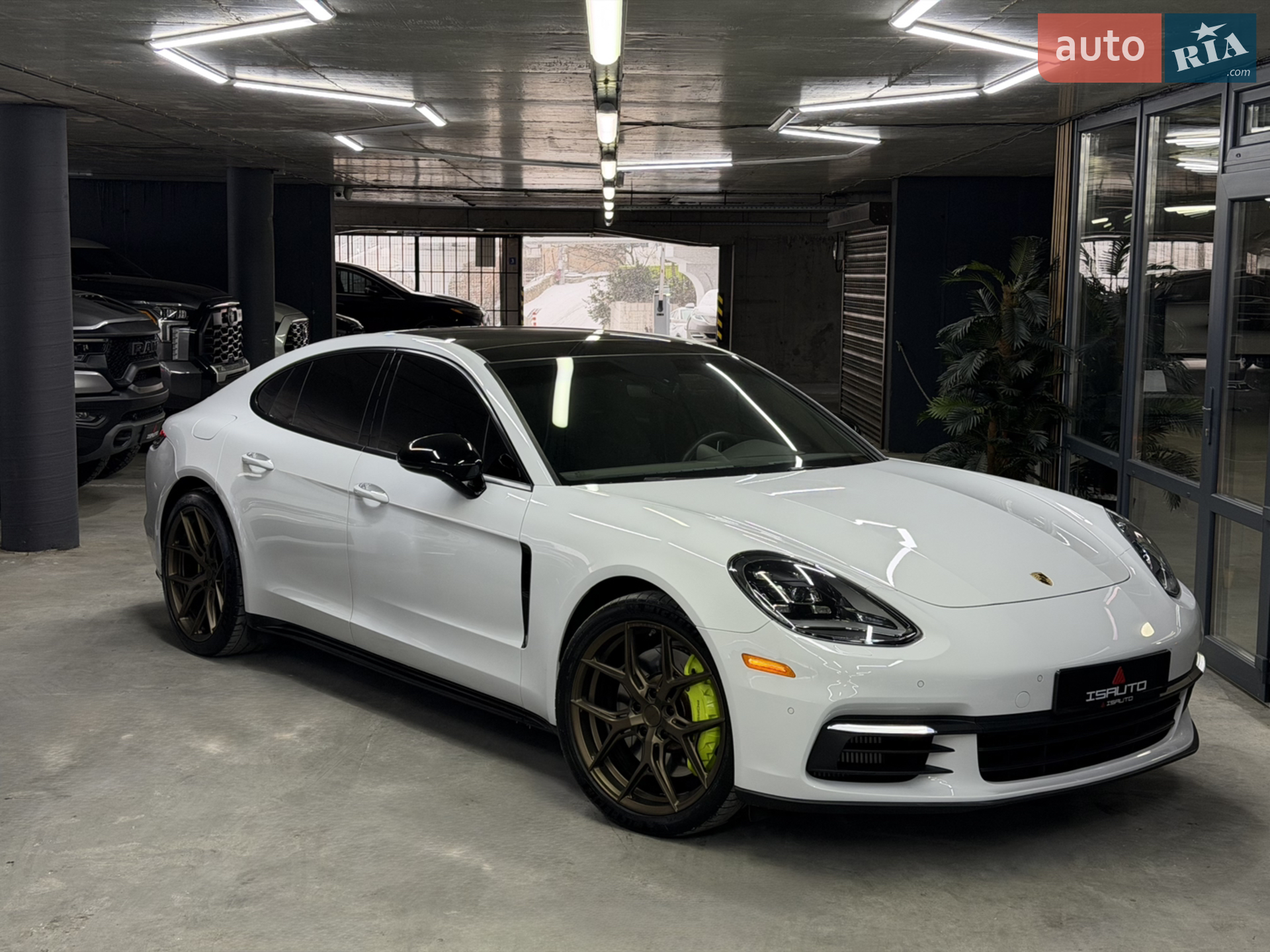 2017 Porsche Panamera - фото 1