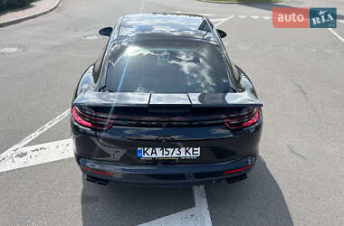 Фастбек Porsche Panamera 2016 в Києві