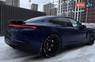 Фастбек Porsche Panamera 2024 в Києві