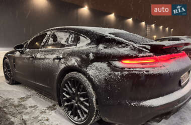 Фастбек Porsche Panamera 2022 в Києві