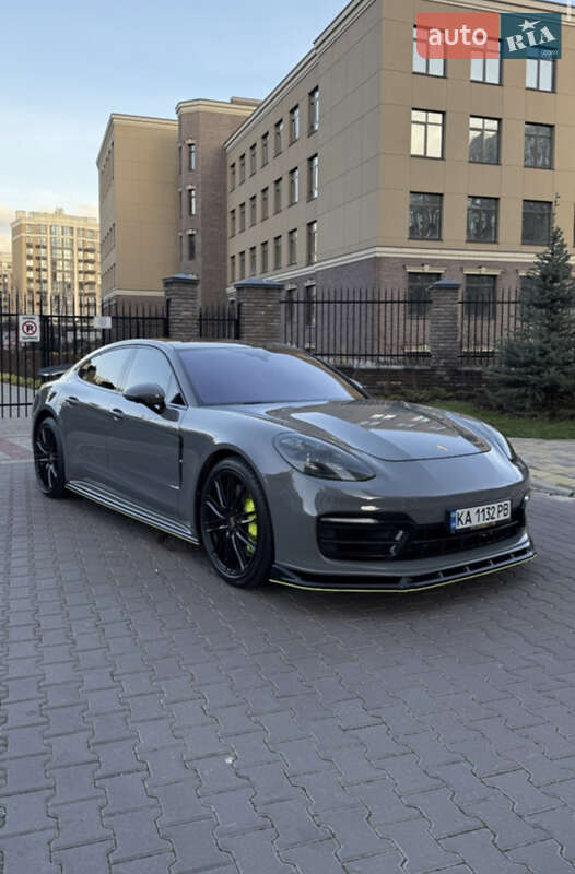 Універсал Porsche Panamera 2016 в Києві