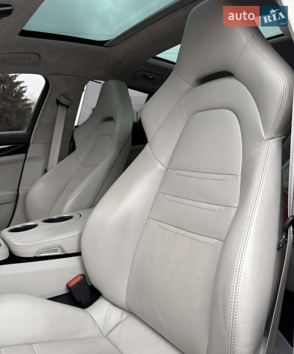 Універсал Porsche Panamera 2016 в Києві