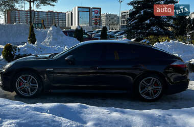 Фастбэк Porsche Panamera 2013 в Львове