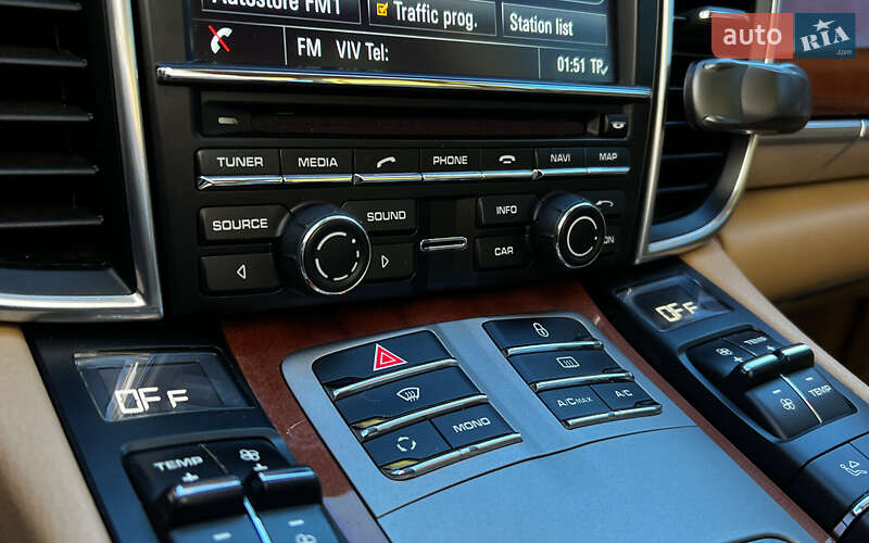 Фастбэк Porsche Panamera 2013 в Львове