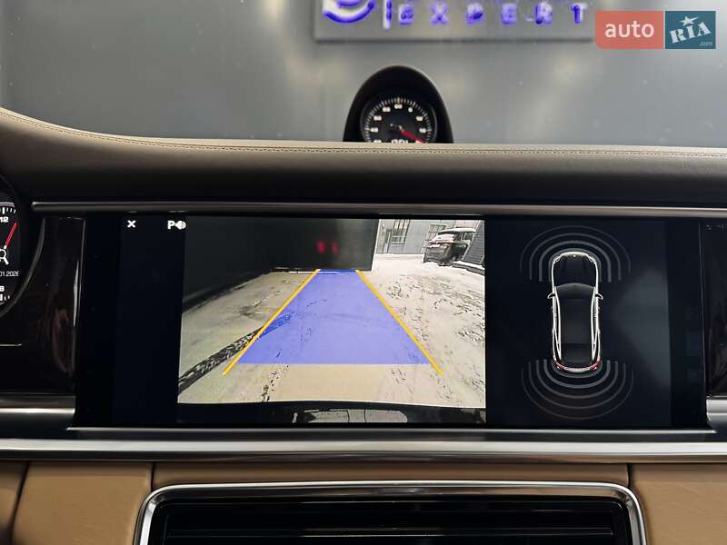 Фастбэк Porsche Panamera 2017 в Киеве фото 30 Фастбэк Porsche Panamera 2017 в Киеве