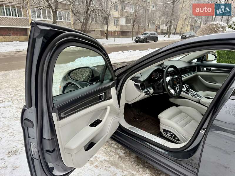 Фастбэк Porsche Panamera 2017 в Киеве фото 61 Фастбэк Porsche Panamera 2017 в Киеве