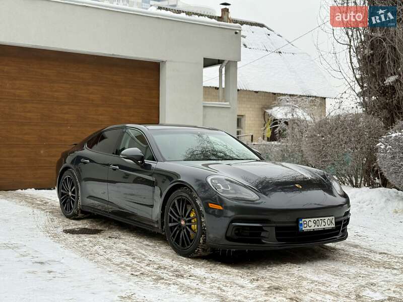 Фастбэк Porsche Panamera 2017 в Киеве фото 80 Фастбэк Porsche Panamera 2017 в Киеве